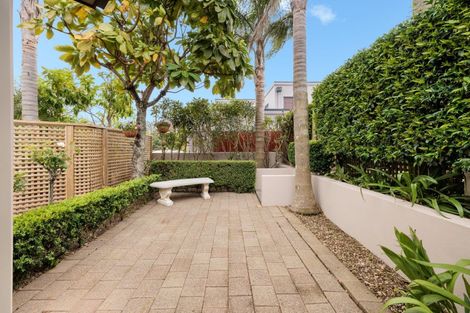 Photo of property in 2 Sissinghurst Court, Bethlehem, Tauranga, 3110