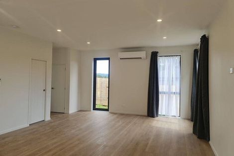 Photo of property in 42c Don Buck Road, Massey, Auckland, 0614