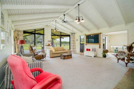 Photo of property in 102 Black Road, Otatara, Invercargill, 9879