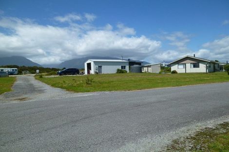 Photo of property in 46 Johnston Crescent, Haast, 7886