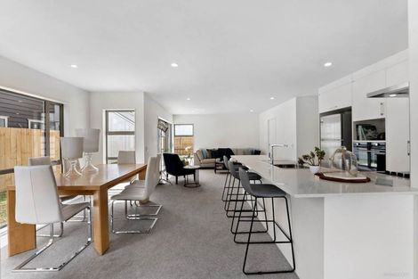 Photo of property in 6 Aeronautic Road, Takanini, 2112