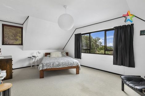 Photo of property in 17 Jacaranda Grove, Maungaraki, Lower Hutt, 5010