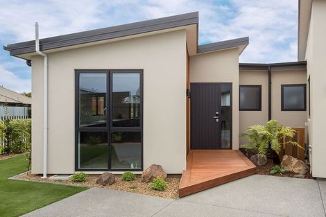 Photo of property in 16 Coupling Close, Prebbleton, 7604