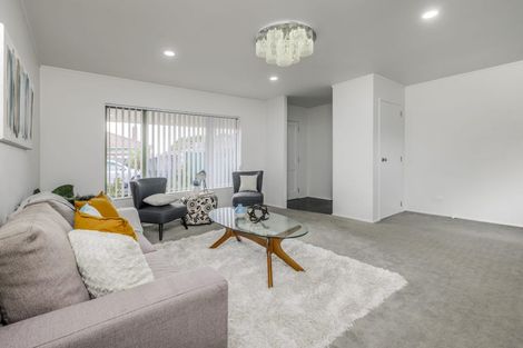 Photo of property in 100c Browns Road, Manurewa, Auckland, 2102