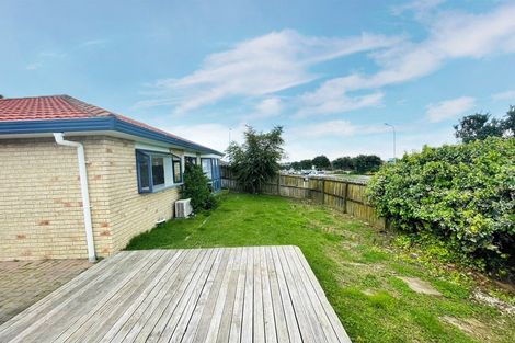 Photo of property in 2 Genesis Place, Flat Bush, Auckland, 2019