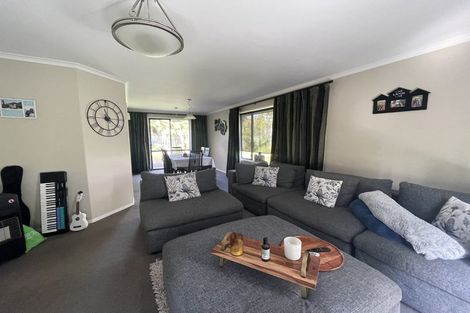 Photo of property in 14 Oakway Drive, Schnapper Rock, Auckland, 0632