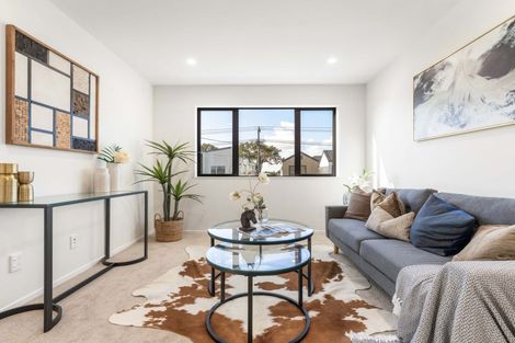 Photo of property in 71a Matipo Road, Te Atatu Peninsula, Auckland, 0610