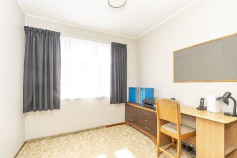 Photo of property in 4 Denz Street, Maeroa, Hamilton, 3200