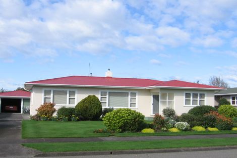 Photo of property in 4 Anzio Place, Awapuni, Palmerston North, 4412