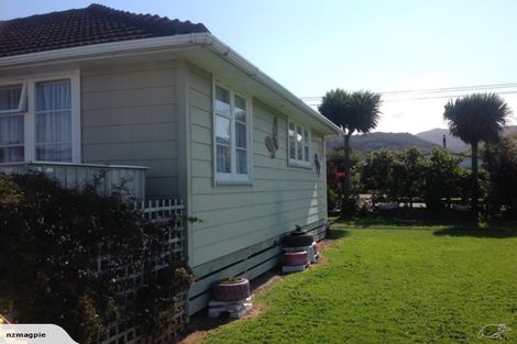 Photo of property in 9 Colonel Place, Featherston, 5710