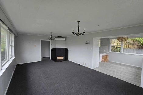 Photo of property in 6 Wyndham Road, Pinehaven, Upper Hutt, 5019