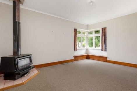 Photo of property in 16 Buller Street, Picton, 7220