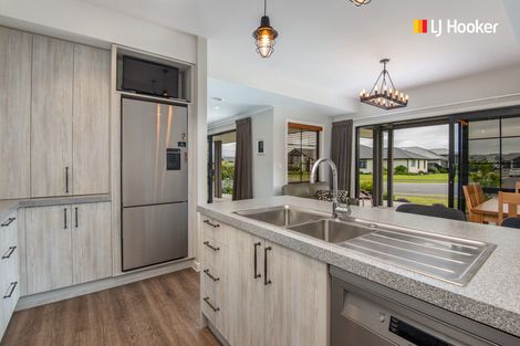 Photo of property in 8 Carrick Place, Mosgiel, 9024