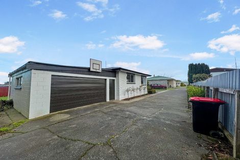 Photo of property in 19 Grange Street, Winton, 9720