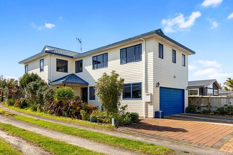 Photo of property in 83 Simpson Road, Papamoa Beach, Papamoa, 3118