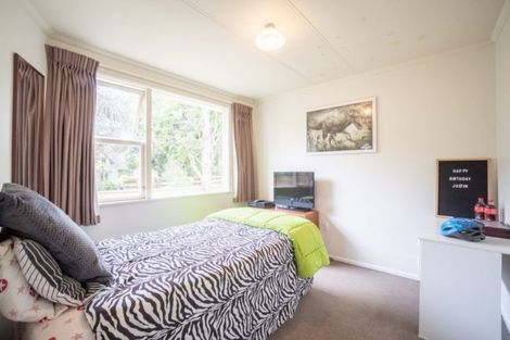 Photo of property in 14 Antrim Place, Hokowhitu, Palmerston North, 4410