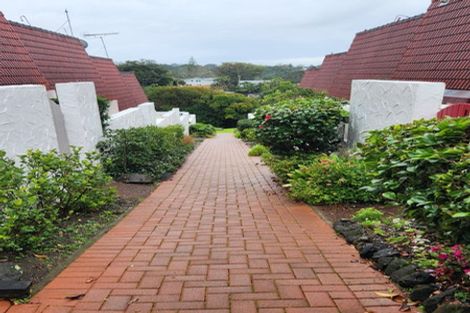 Photo of property in 1/20 Maritime Terrace, Birkenhead, Auckland, 0626