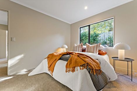 Photo of property in 18 Mckinley Road, Sunnyvale, Auckland, 0612