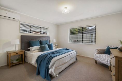 Photo of property in 2/17 Brook Street, Milford, Auckland, 0620