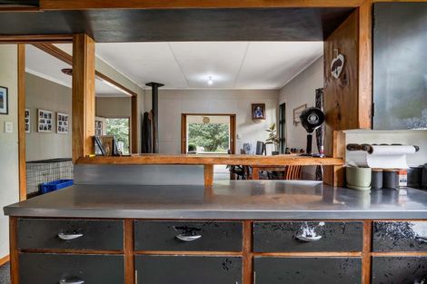 Photo of property in 19 Clifford Road, Eltham, 4322