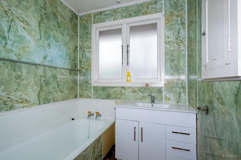 Photo of property in 7 Mckenzie Street, Geraldine, 7930