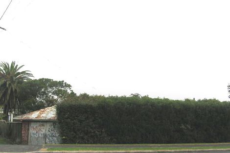 Photo of property in 2/39 Woodglen Road, Glen Eden, Auckland, 0602