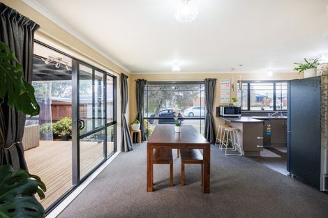Photo of property in 10 Boston Parade, Kelvin Grove, Palmerston North, 4414