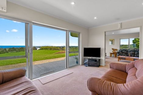Photo of property in 107 Fuller Road, South Head, Helensville, 0874