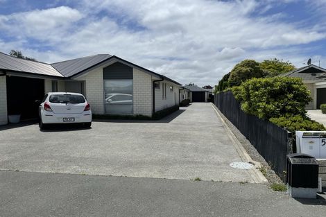 Photo of property in 3/502 Harewood Road, Harewood, Christchurch, 8051