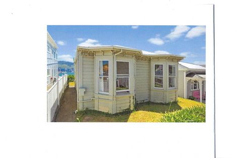 Photo of property in 4 Shannon Street, Mount Victoria, Wellington, 6011