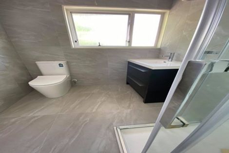 Photo of property in 15 Barlow Place, Chatswood, Auckland, 0626