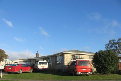 Photo of property in 35 Robinson Crescent, Westbrook, Palmerston North, 4412