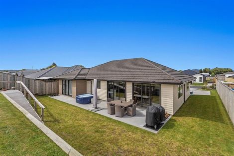 Photo of property in 8 Karearea Drive, Coastlands, Whakatane, 3120