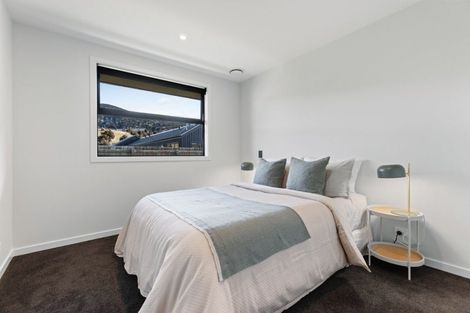 Photo of property in 3 Pepperwood Green, Albert Town, Wanaka, 9305