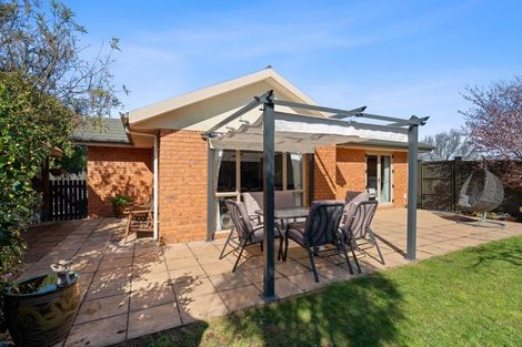 Photo of property in 1 Edgewater Lane, Halswell, Christchurch, 8025