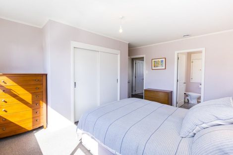 Photo of property in 18 Mccurdy Street, Elderslea, Upper Hutt, 5018