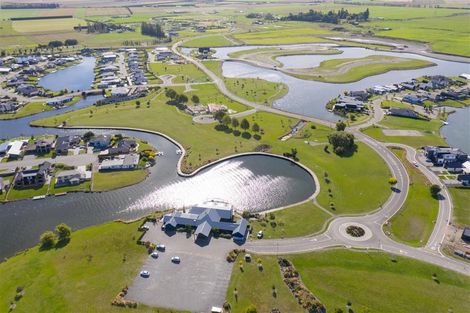 Photo of property in 199 Lake Hood Drive, Huntingdon, Ashburton, 7774