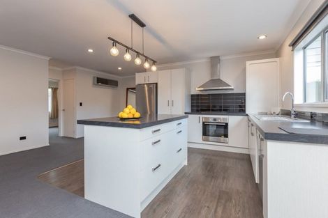 Photo of property in 14 Chatham Place, Rototuna North, Hamilton, 3210