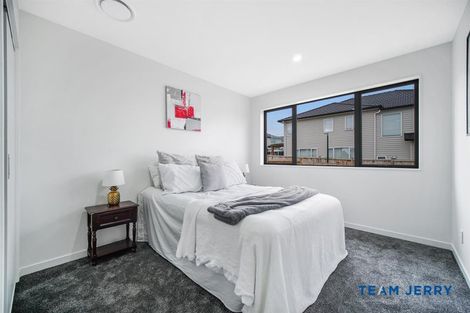 Photo of property in 8 Kakau Lane, Flat Bush, Auckland, 2019