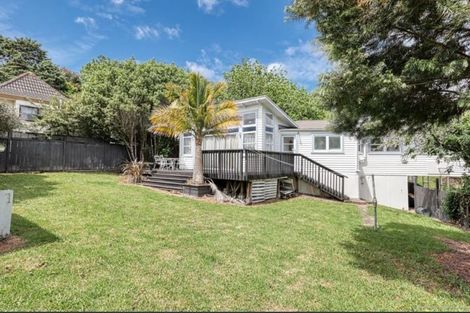 Photo of property in 140 Edmonton Road, Te Atatu South, Auckland, 0610