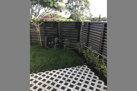 Photo of property in 11/50 Ocean View Road, Northcote, Auckland, 0627