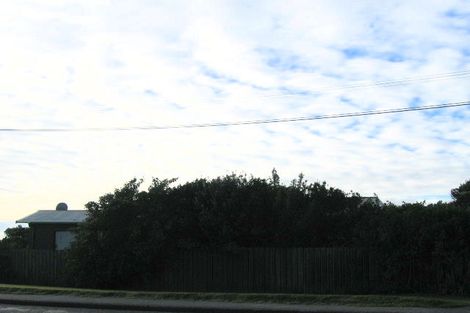 Photo of property in 2 Karaka Street, Otaki Beach, Otaki, 5512