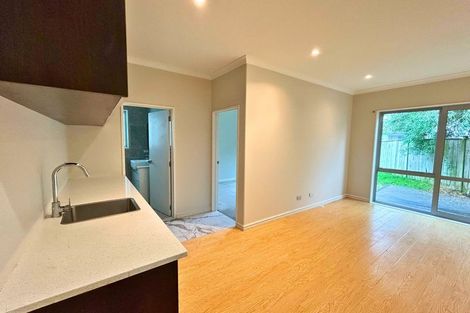 Photo of property in 21f Stamford Crescent, Flat Bush, Auckland, 2019