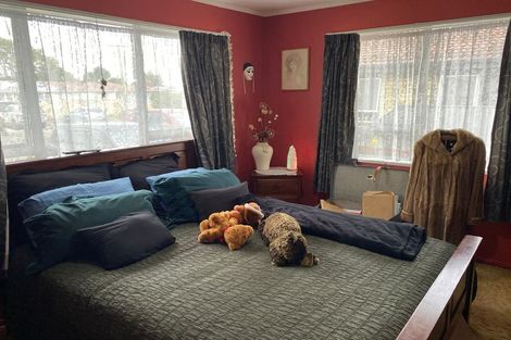 Photo of property in 2 Rutland Place, Milson, Palmerston North, 4414