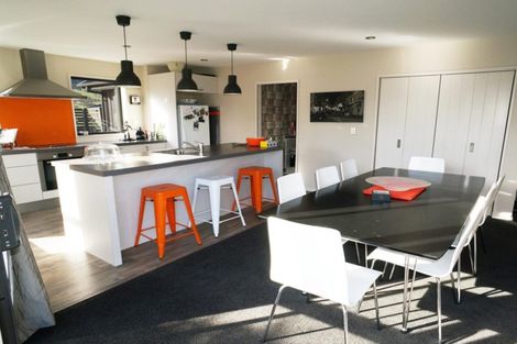 Photo of property in 6 Hovingham Court, Jacks Point, Queenstown, 9371