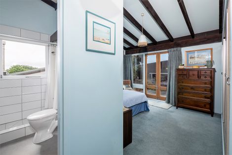 Photo of property in 76 Cannon Hill Crescent, Mount Pleasant, Christchurch, 8081