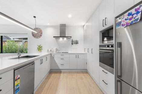 Photo of property in 12 Shepherd Road, Jacks Point, Queenstown, 9371