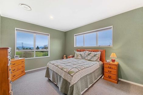 Photo of property in 24 Mountain Road, Western Heights, Rotorua, 3015