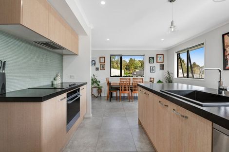 Photo of property in 9 St Julia Court, Helensville, 0800