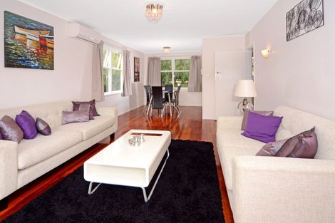 Photo of property in 9 Waverley Avenue, Glenfield, Auckland, 0629